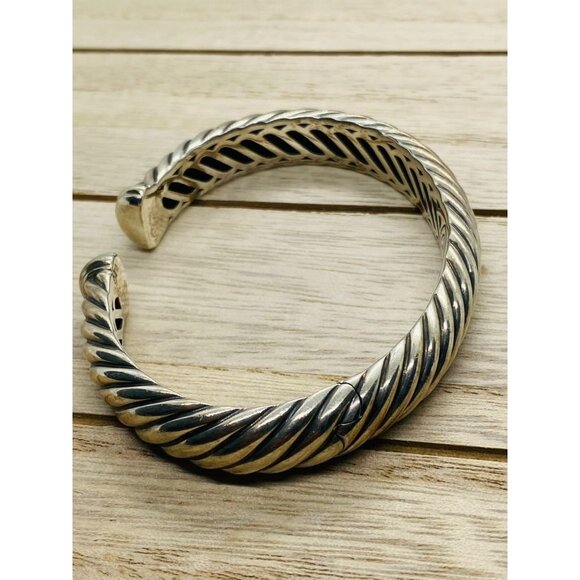 David Yurman Hinge Sculptured Cuff Bracelet 11mm - Picture 6 of 11